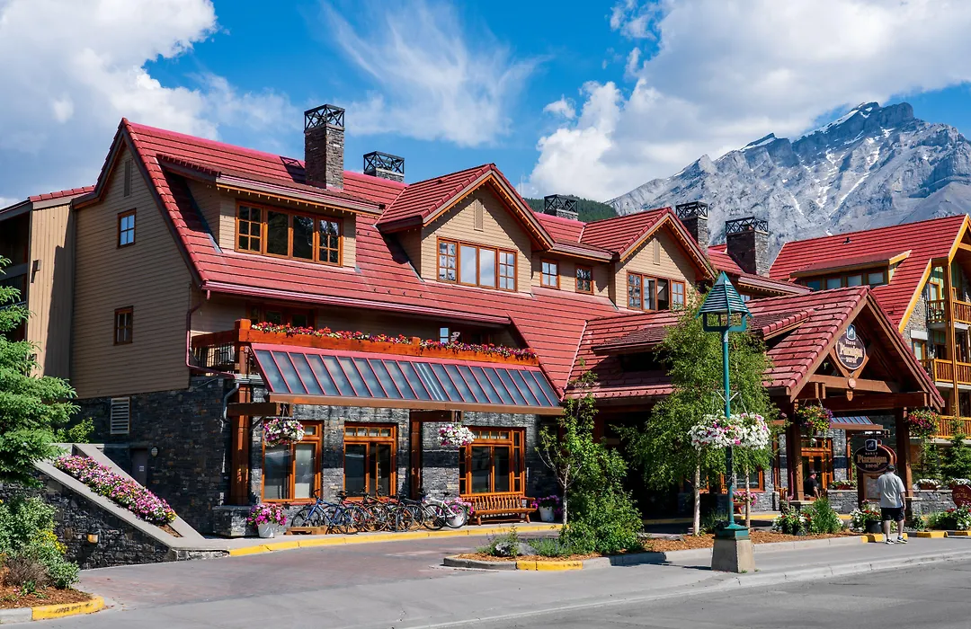 Banff Ptarmigan Inn-1