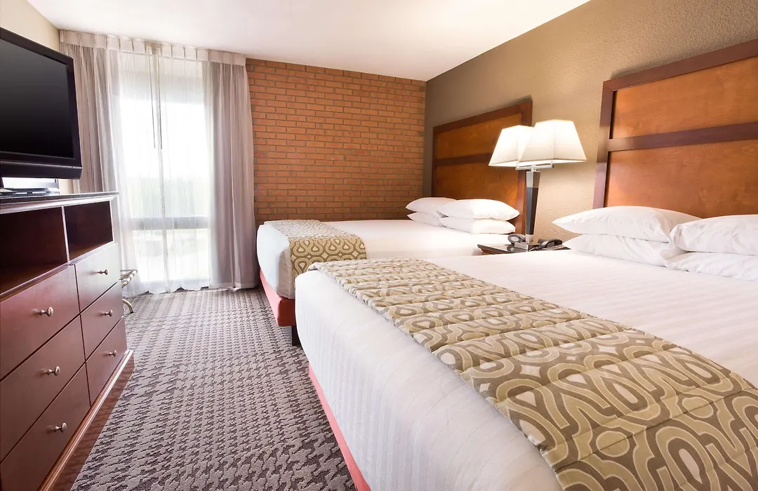 Drury Inn & Suites Jackson Mo-1
