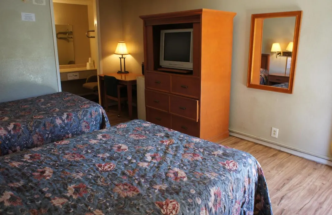 Executive Inn & Suites-1