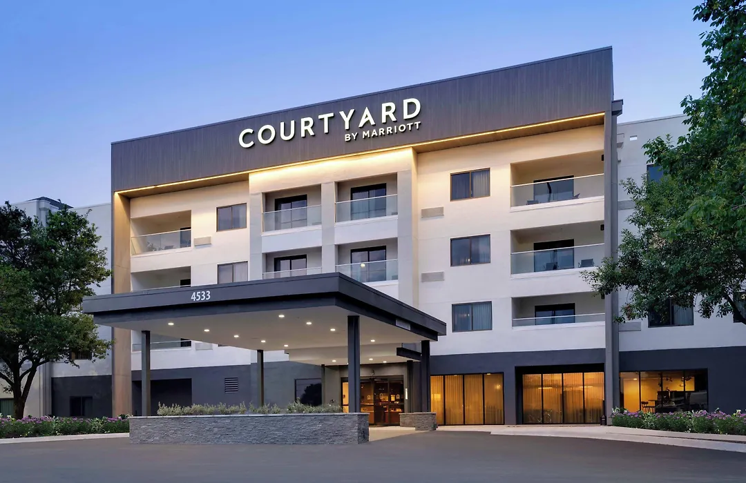 Courtyard Austin South-1