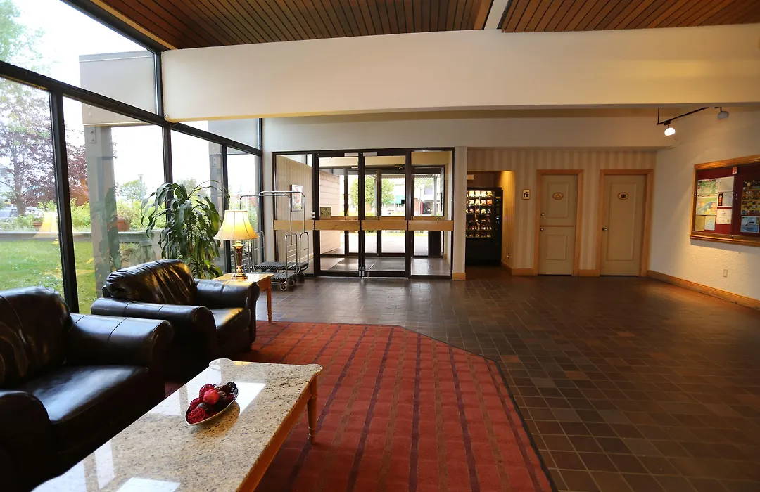 Hotels Gouverneur Sept-Iles-1