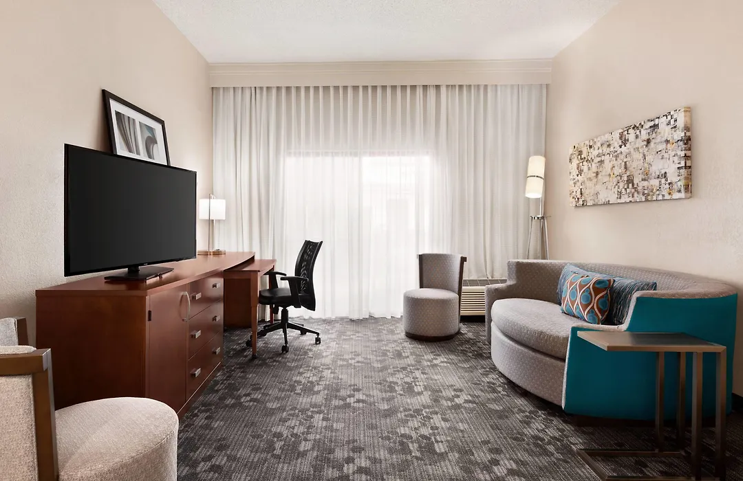Courtyard By Marriott Tulsa Central-1
