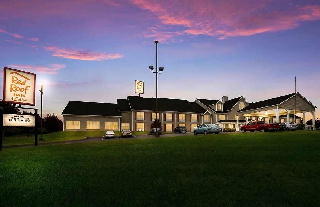 Red Roof Inn & Suites Knoxville East-1