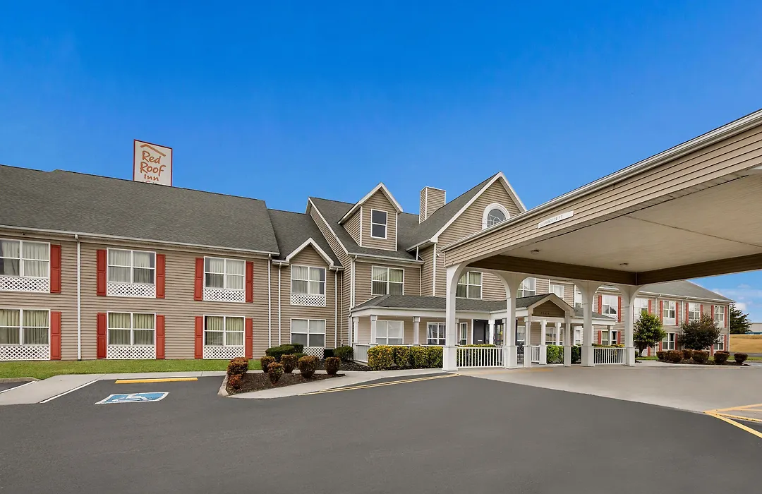 Red Roof Inn & Suites Knoxville East-1