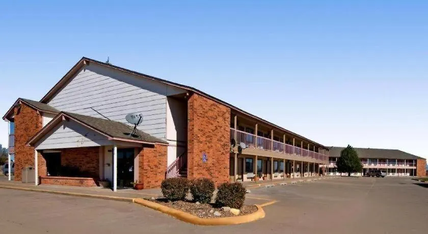 Americas Best Value Inn - Garden City-1
