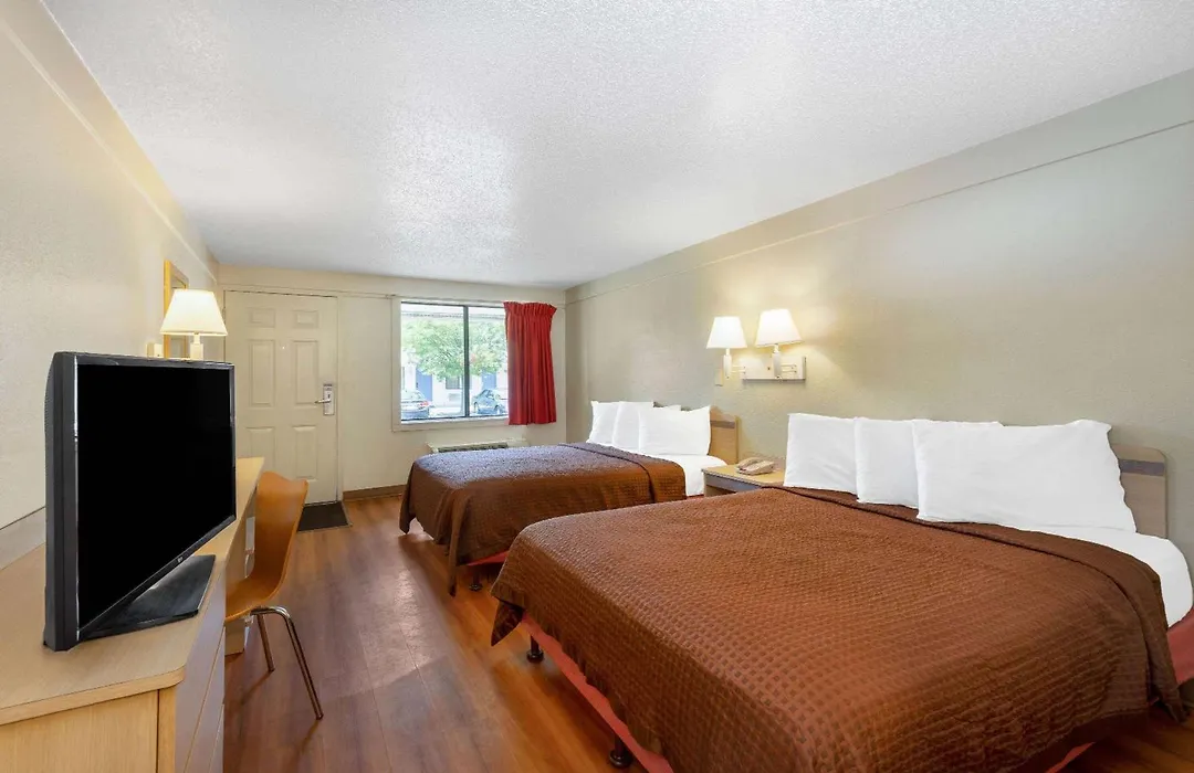 Travelodge By Wyndham Essington / Philadelphia Airport-1