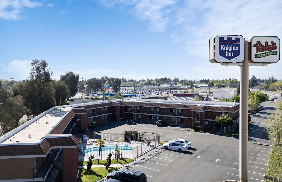 Knights Inn Madera-1