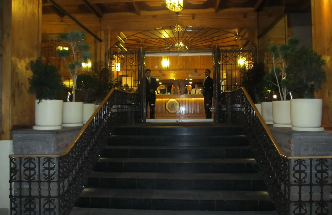 Hotel Pf-1