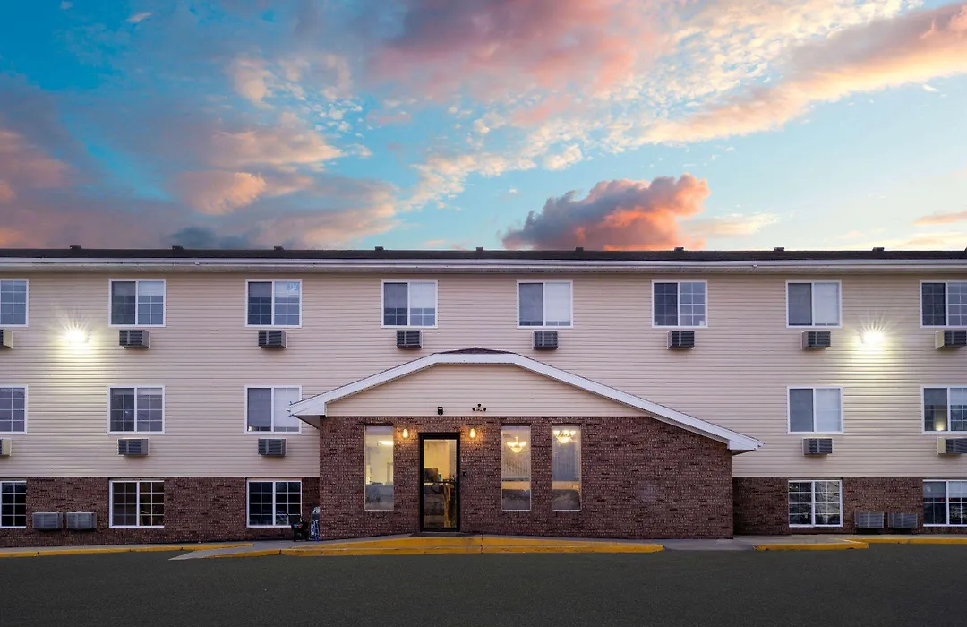 Super 8 By Wyndham Clinton-1