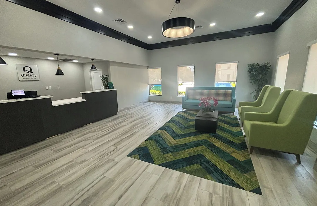 Quality Inn & Suites At Airport Blvd I-65-1