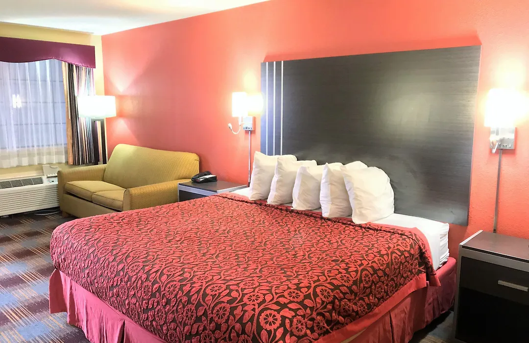 Days Inn By Wyndham San Antonio Near Fiesta Park-1