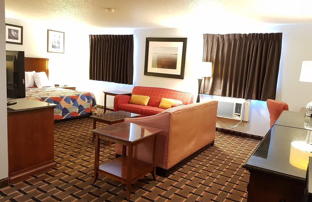 Le Mars Inn And Suites-1