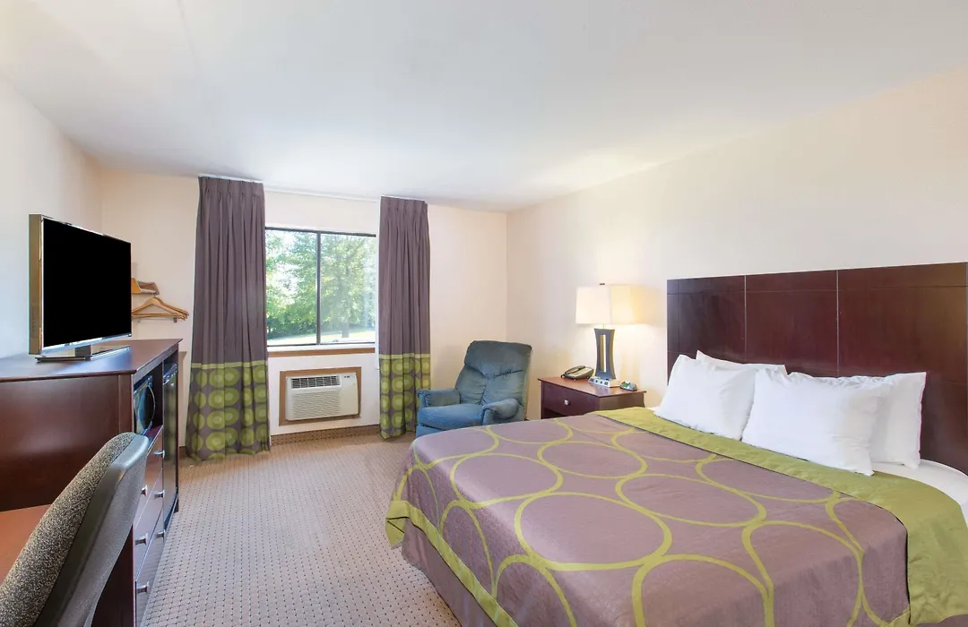 Super 8 By Wyndham Danville-1
