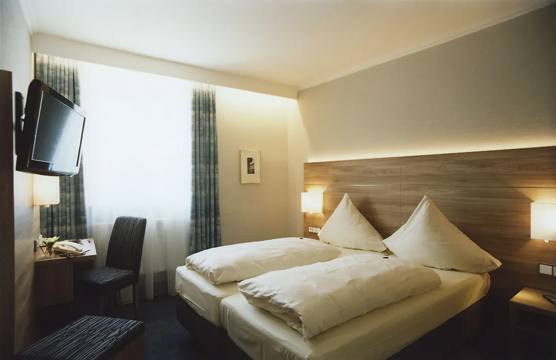 Hotel Jedermann-1
