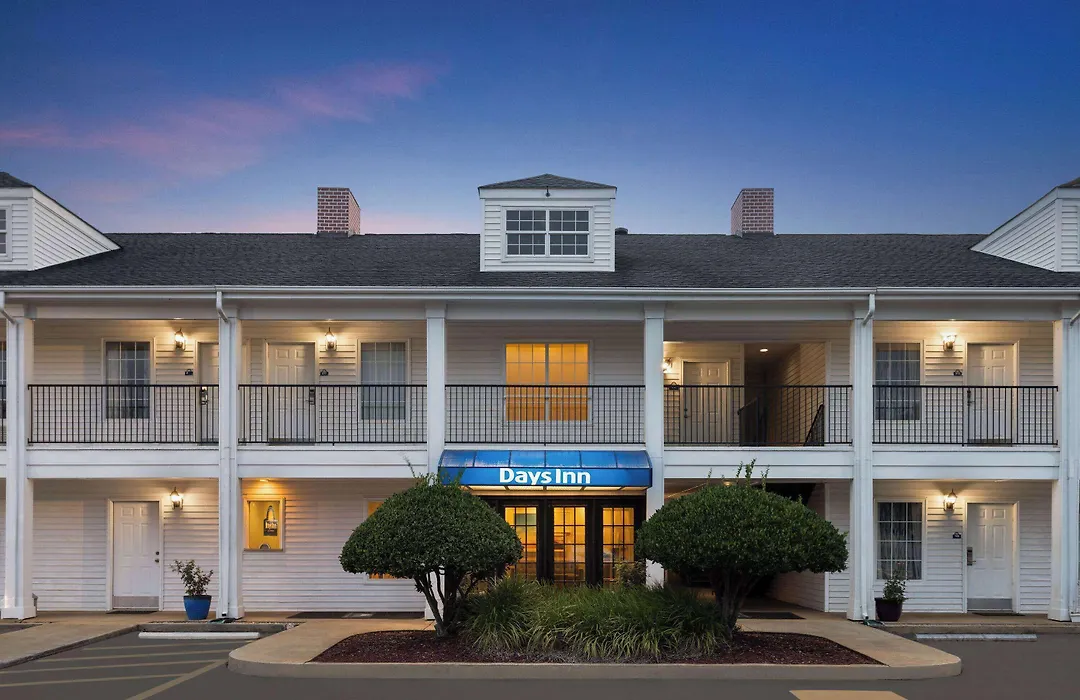 Days Inn By Wyndham Americus-1