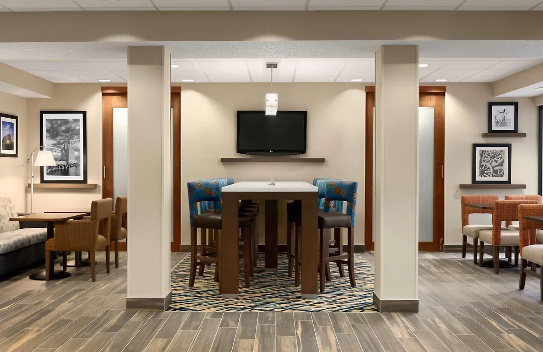 Hampton Inn Wausau-1