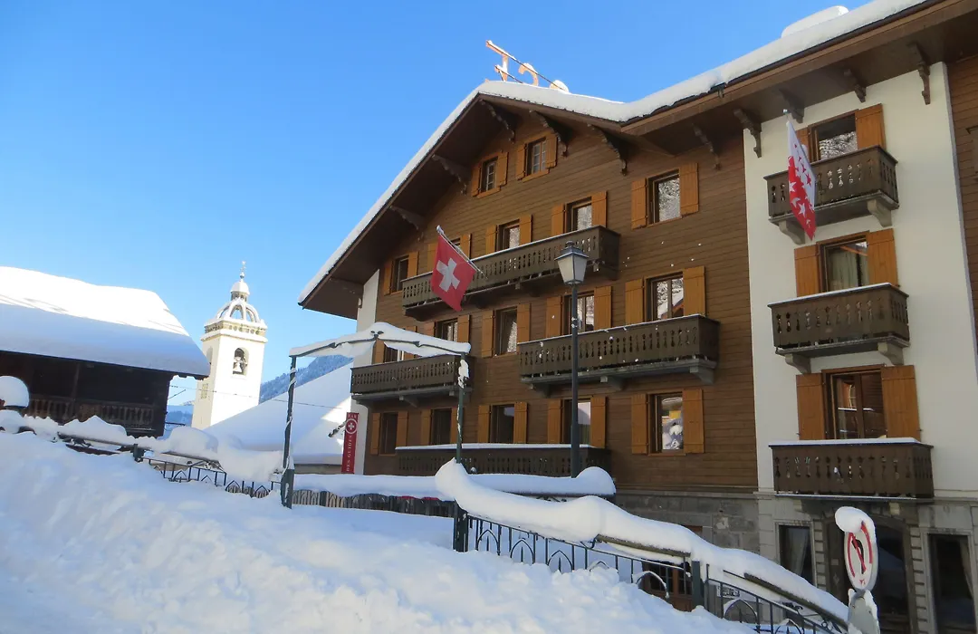 Hotel Suisse-1