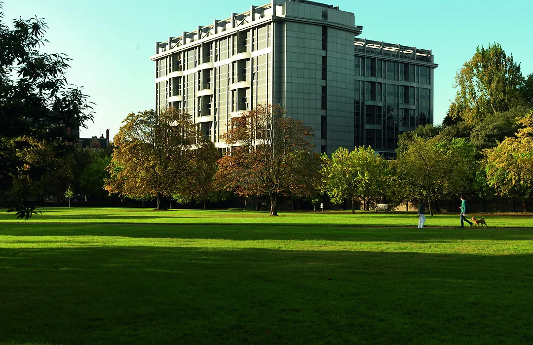 Royal Garden Hotel-1