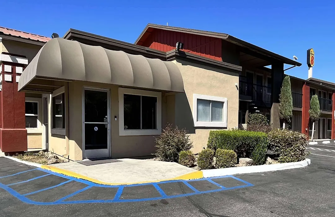Super 8 By Wyndham Red Bluff-1