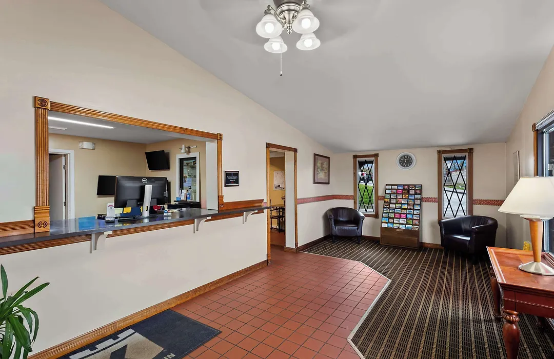 Knights Inn Ashland-1