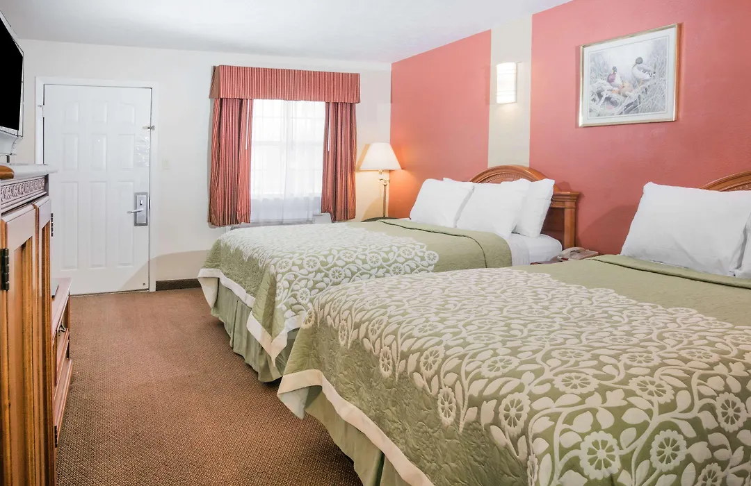 Days Inn By Wyndham Bastrop-1