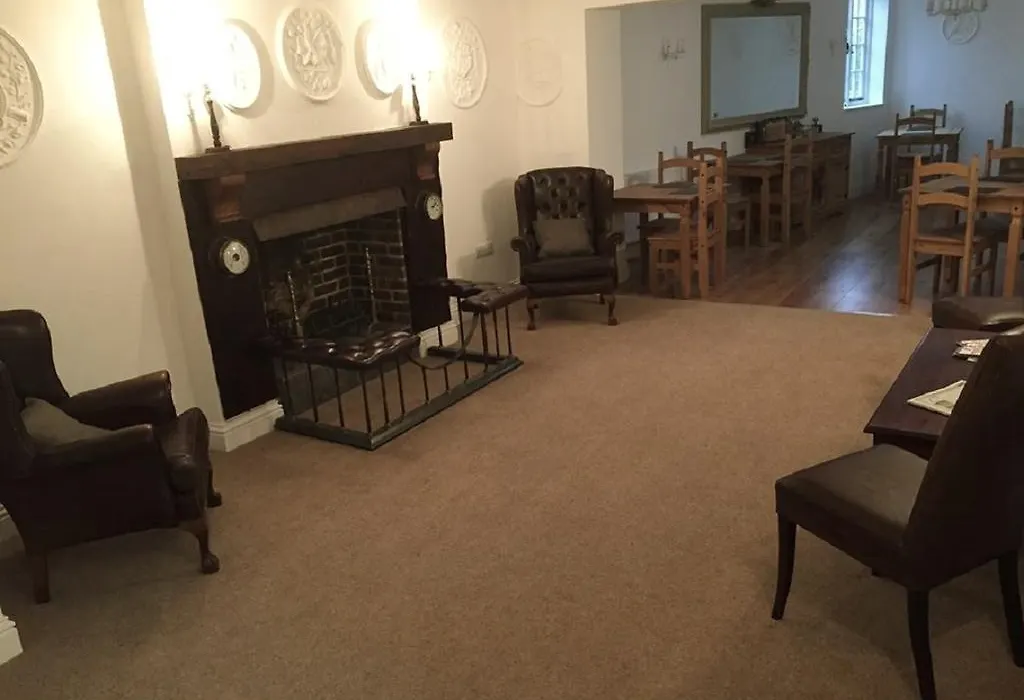 Three Crowns Guest House-1
