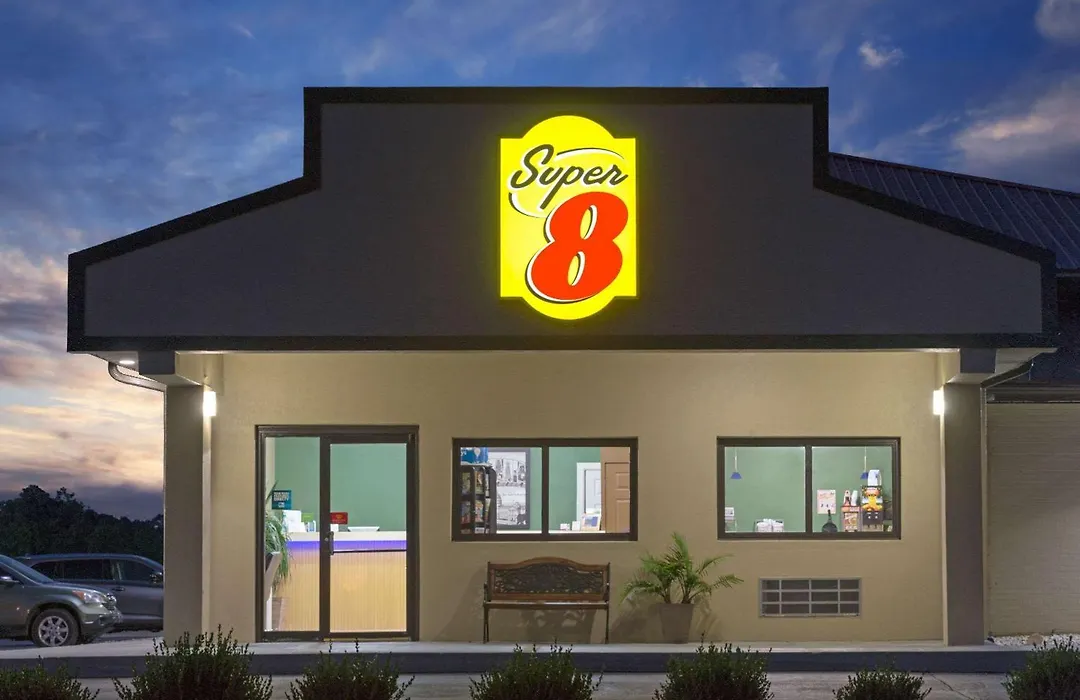 Super 8 By Wyndham Greencastle-1