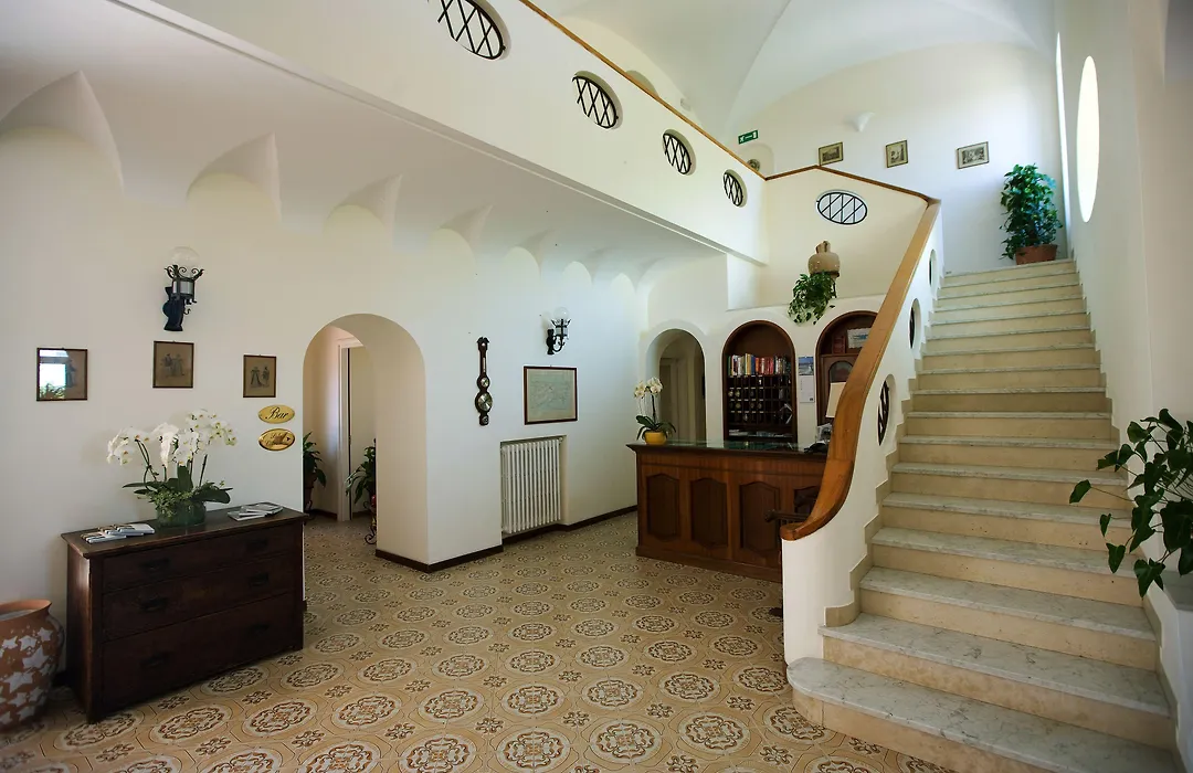 Hotel Villa Sarah-1