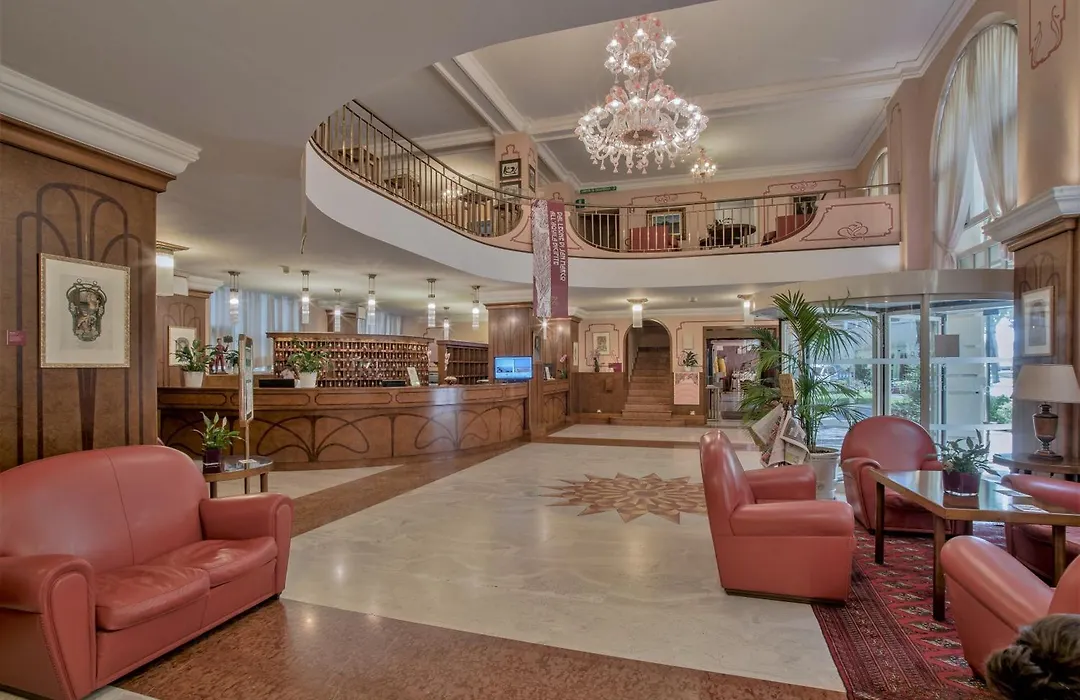 Grand Hotel Astoria-1