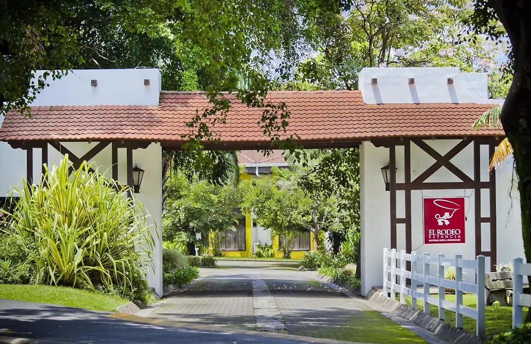 El Rodeo Estancia Boutique Hotel & Steakhouse-1
