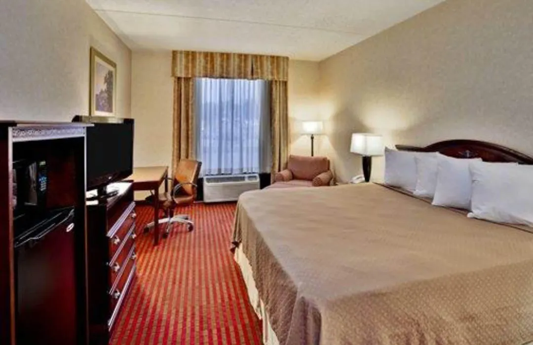 Quality Inn & Suites Somerset Downtown-1