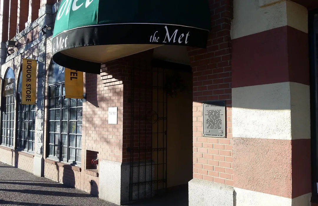 The Met Hotel-1