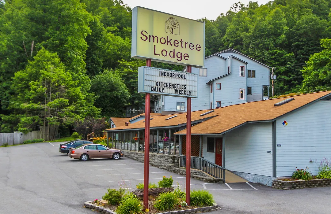 Smoketree Lodge-1