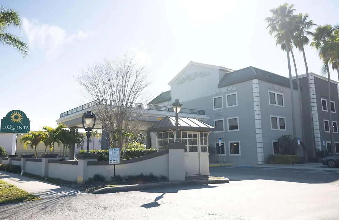 La Quinta Inn By Wyndham Tampa Near Busch Gardens-1