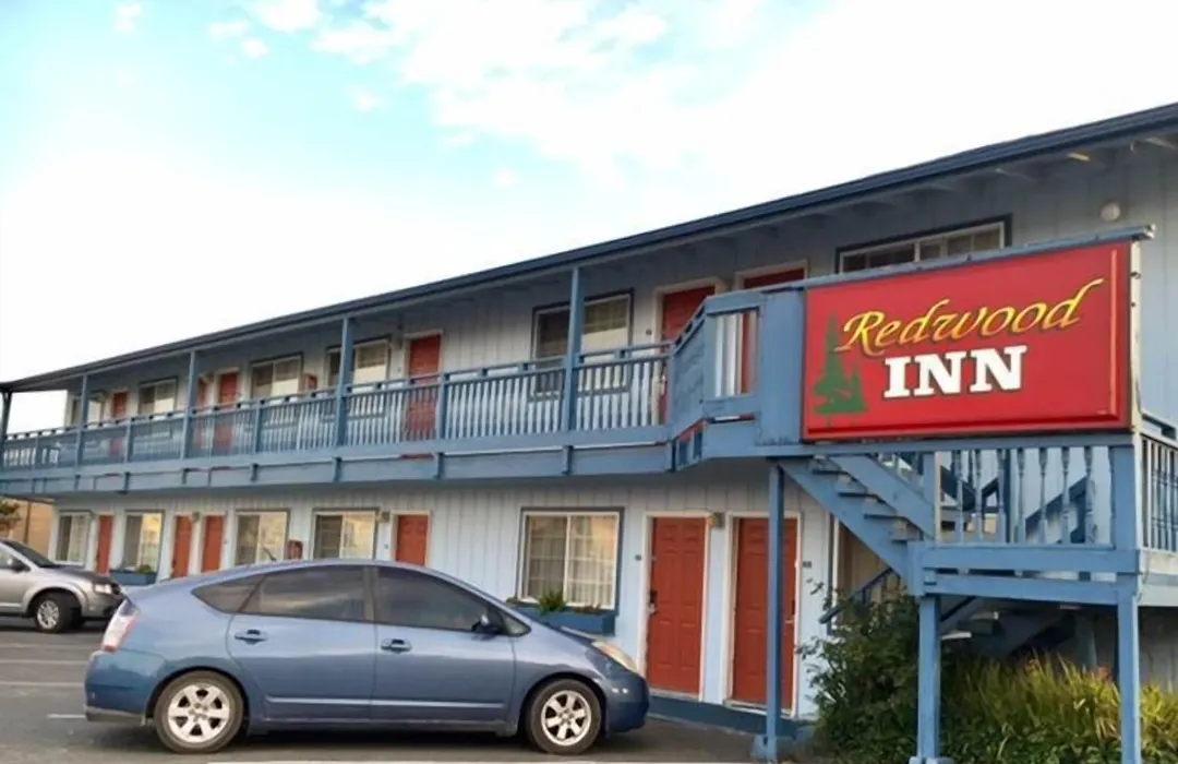 Redwood Inn-1