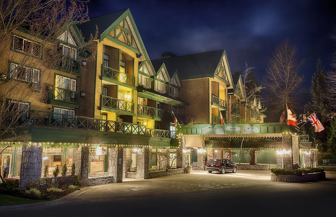 Pinnacle Hotel Whistler-1