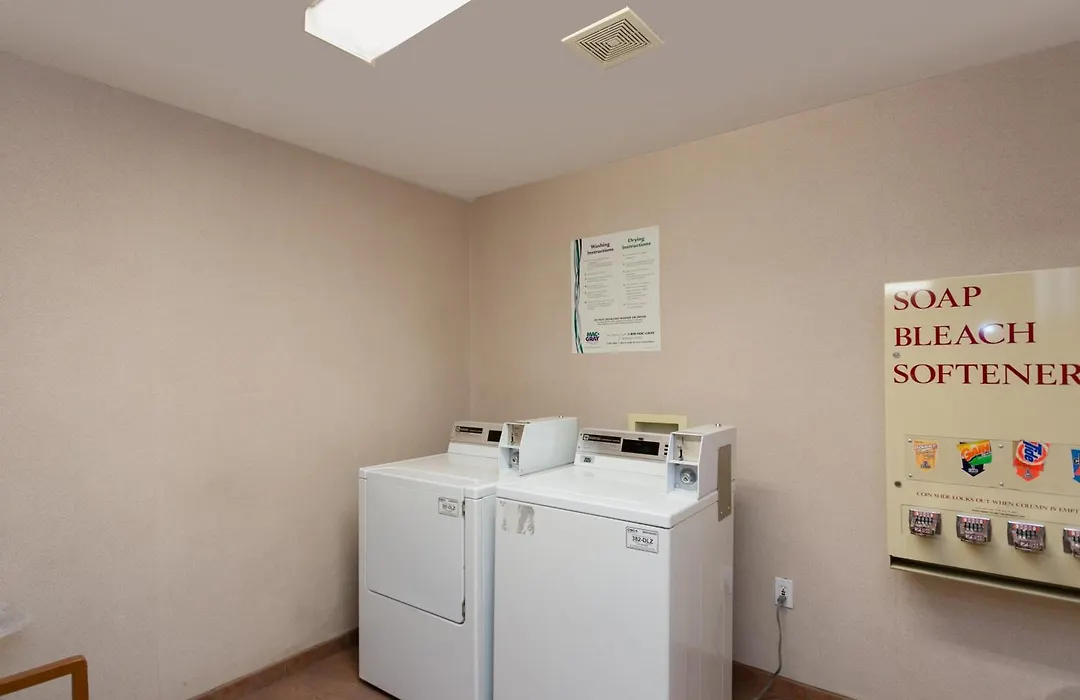 Vagabond Inn Executive-1