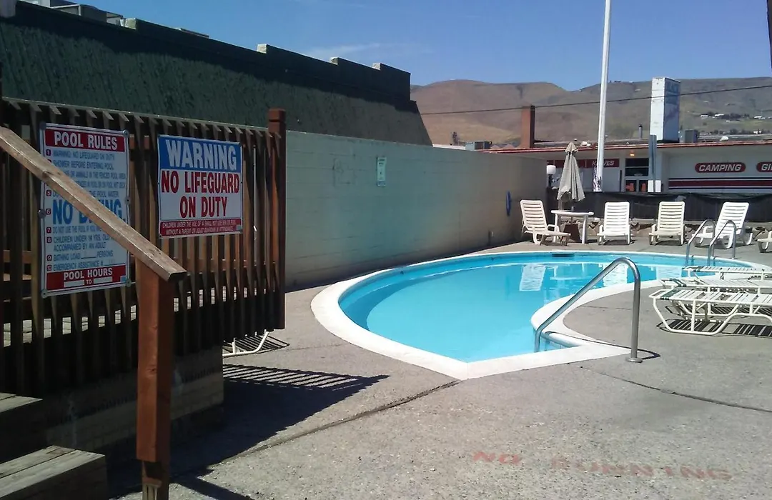 Cedars Inn Lewiston-1