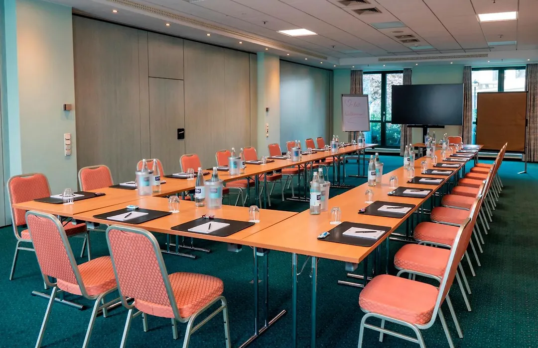 Hotel Amadeus Frankfurt-1