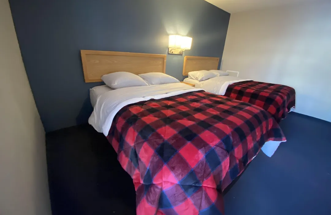 Northern Pine Inn-1