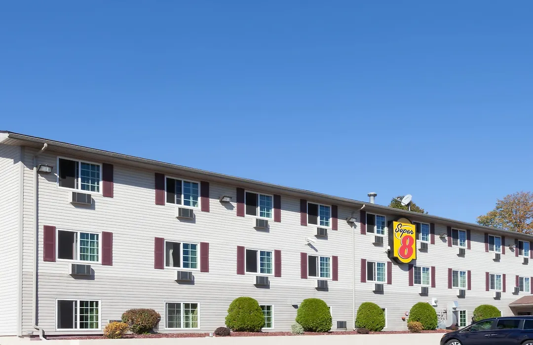 Super 8 By Wyndham Johnstown/Gloversville-1