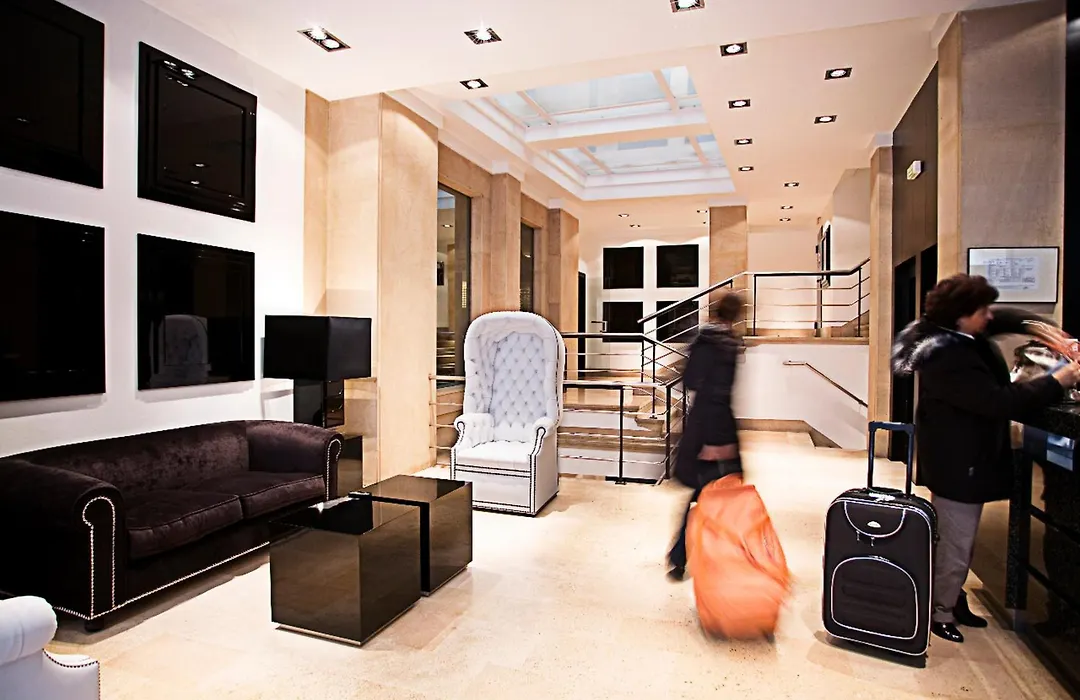Hotel Clarin-1