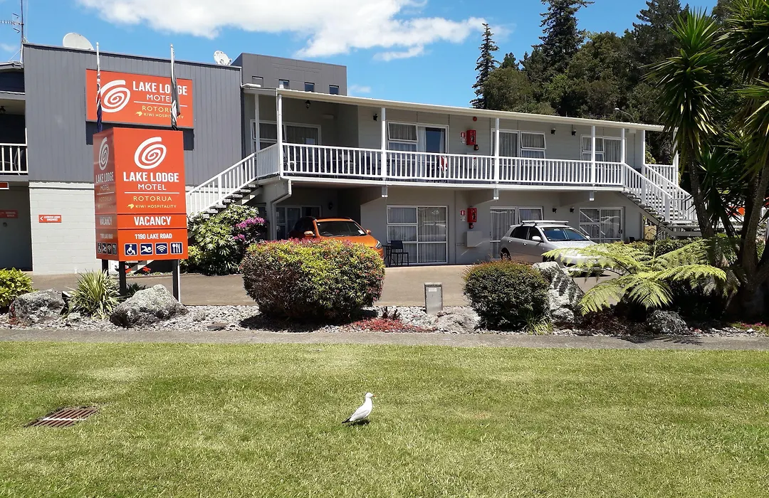 Lake Lodge Motel Rotorua-1