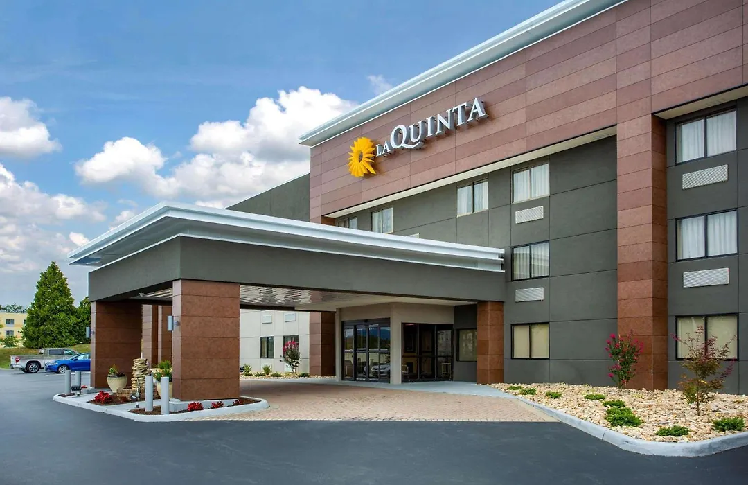 La Quinta Inn By Wyndham Roanoke Salem-1