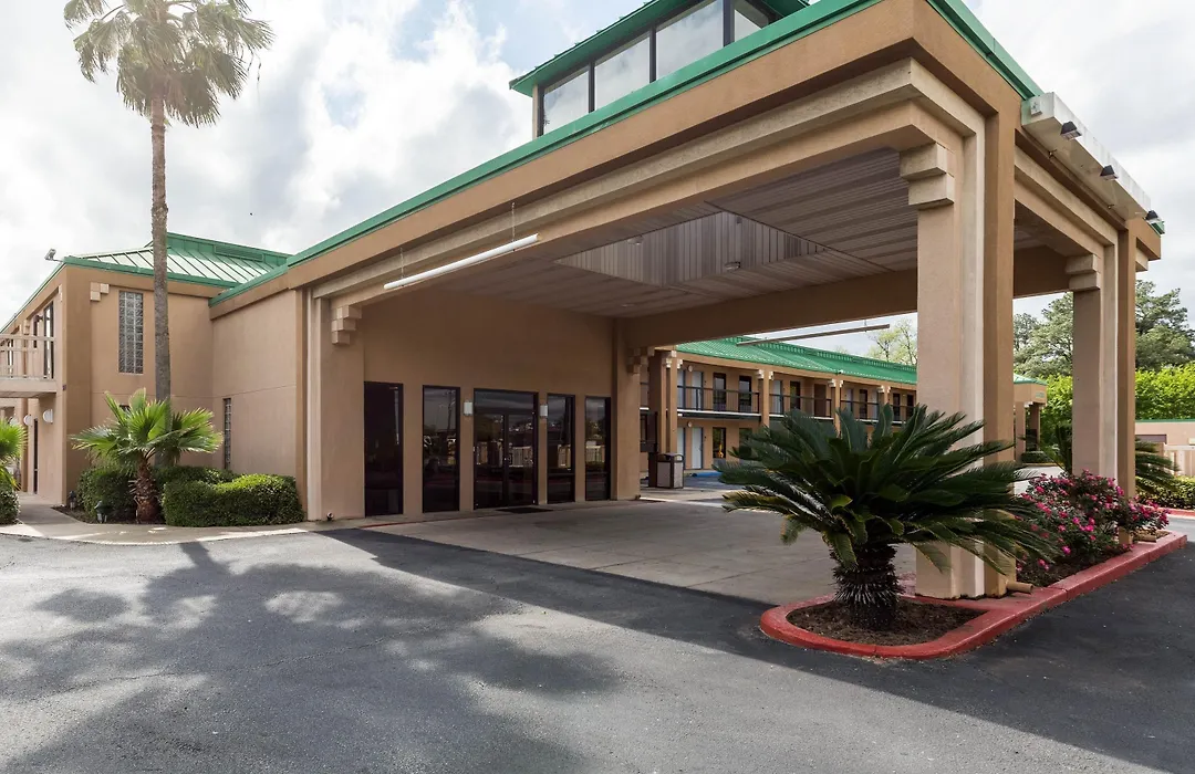 Quality Inn Alexandria-1