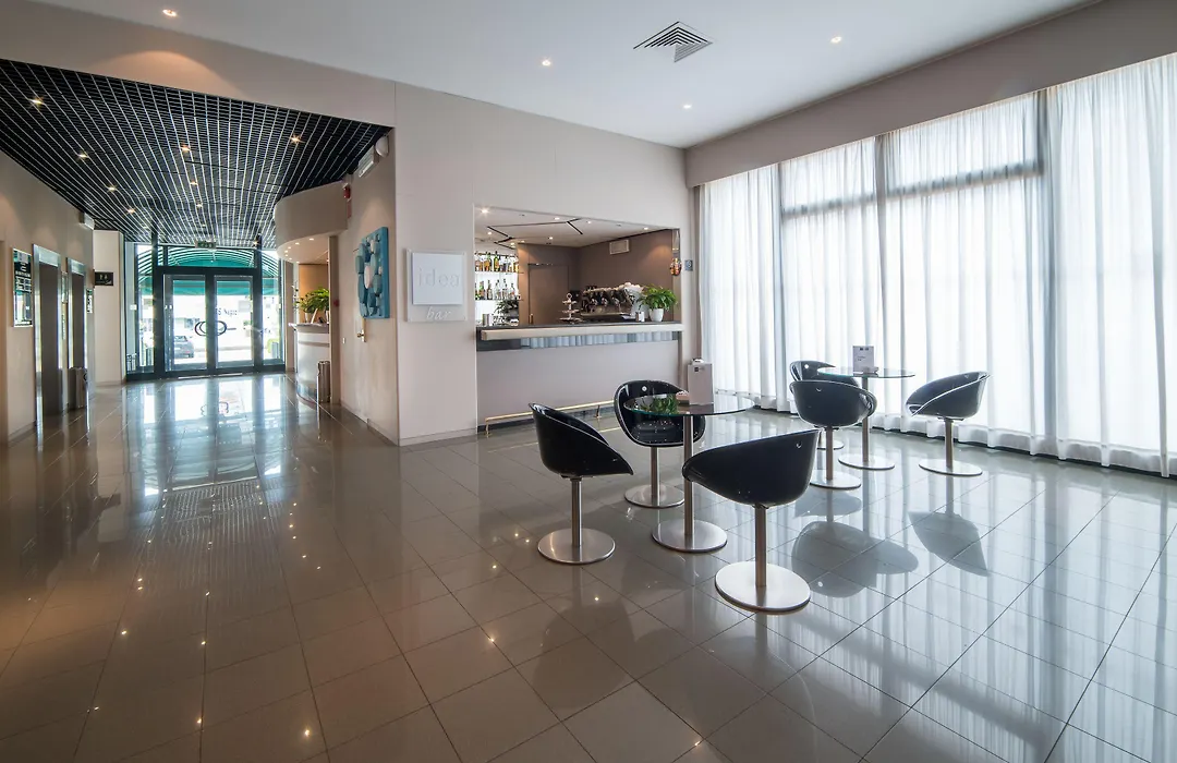 Idea Hotel Piacenza-1