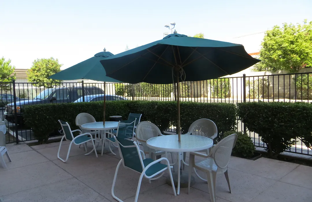 Comfort Suites Fresno River Park-1