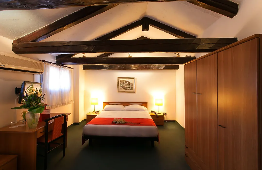 Hotel Kappa-1