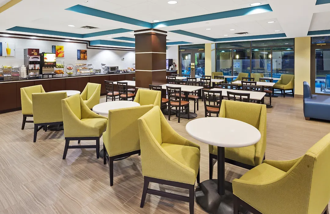 Best Western Plus Birmingham Inn&Suites-1
