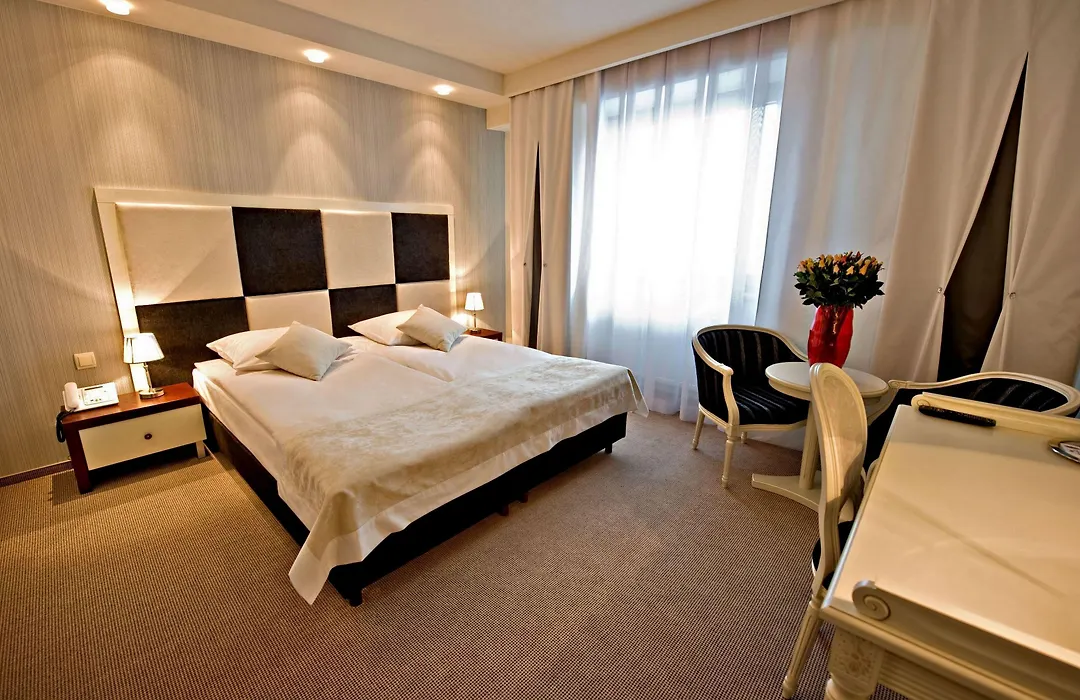 Hotel Prezydencki 4-Star-1